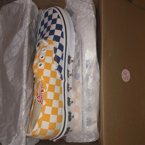 🌴 Vans Authentic Sidewall Checkerboard Sneaker - Picture 6 of 10